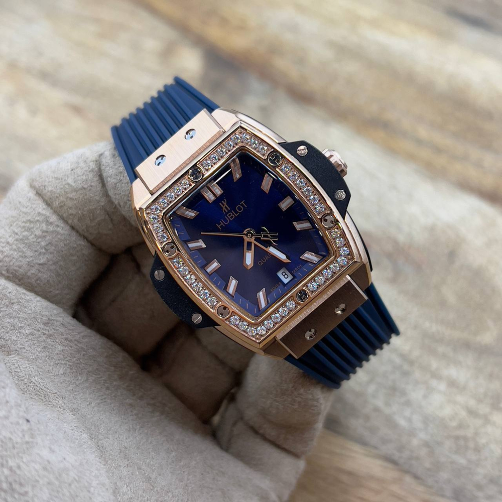 Часы Hublot