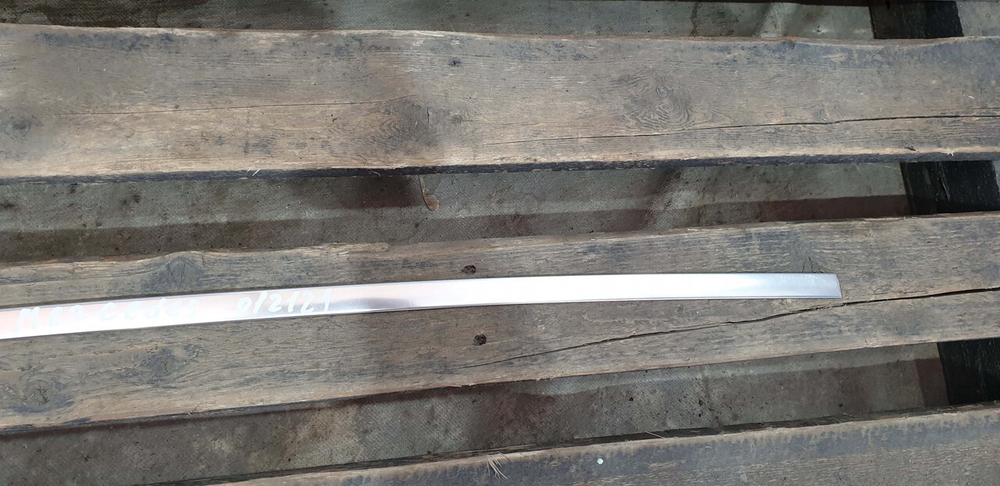 Молдинг двери задней правой Mercedes GLC (X253) 15-нв Б/У Оригинал A2537350282