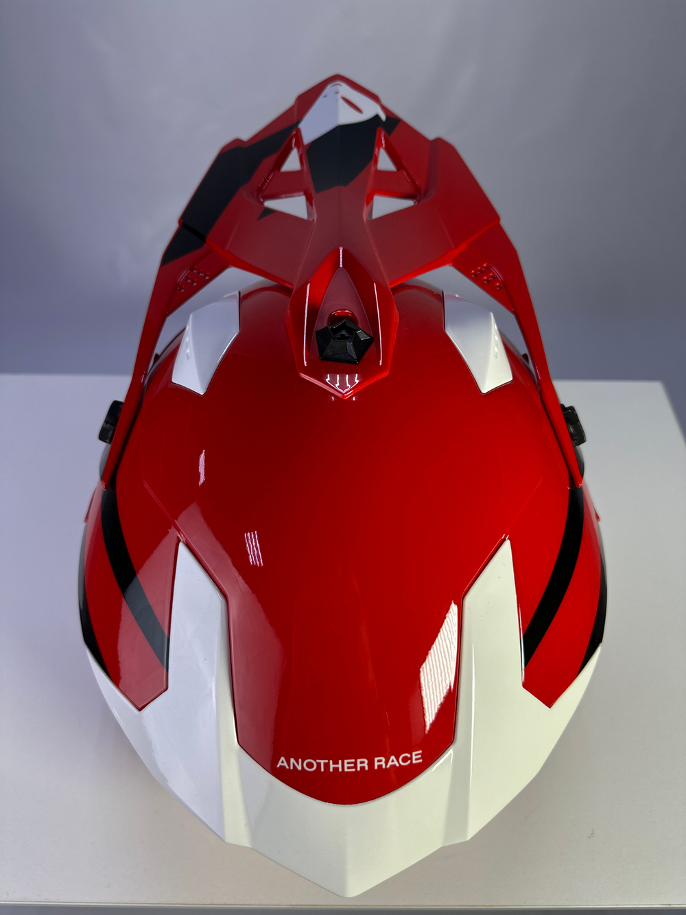 Мотошлем UFO HELMET INTREPID Red/Black Glossy