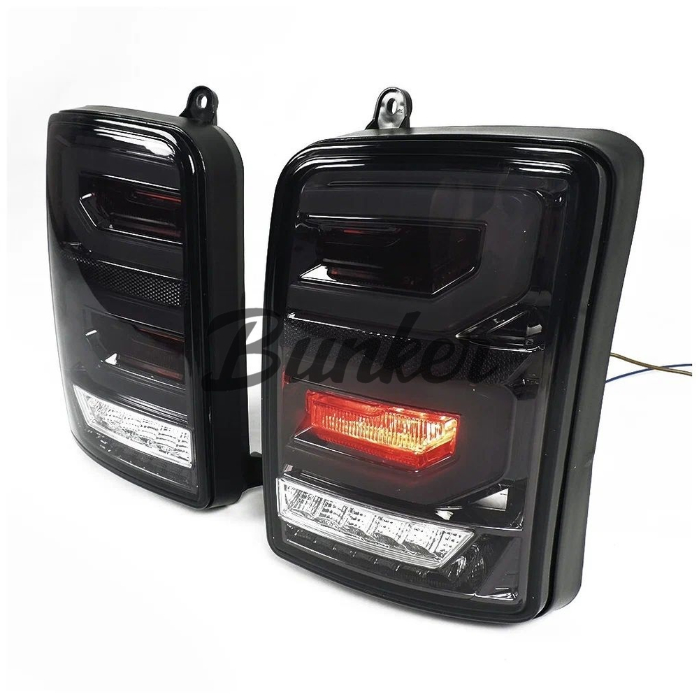 Задние фонари НИВА "Land Rover" черные