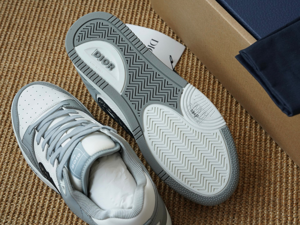 Кроссовки B57 Dribble