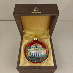 Шар новогодний с круговой росписью Палех "Москва. Большой театр" на красном в футляре