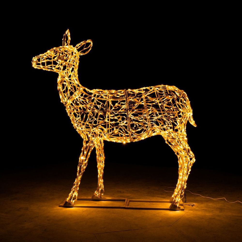 Светодиодные фигуры "Семья золотых оленей" 3 фигуры
