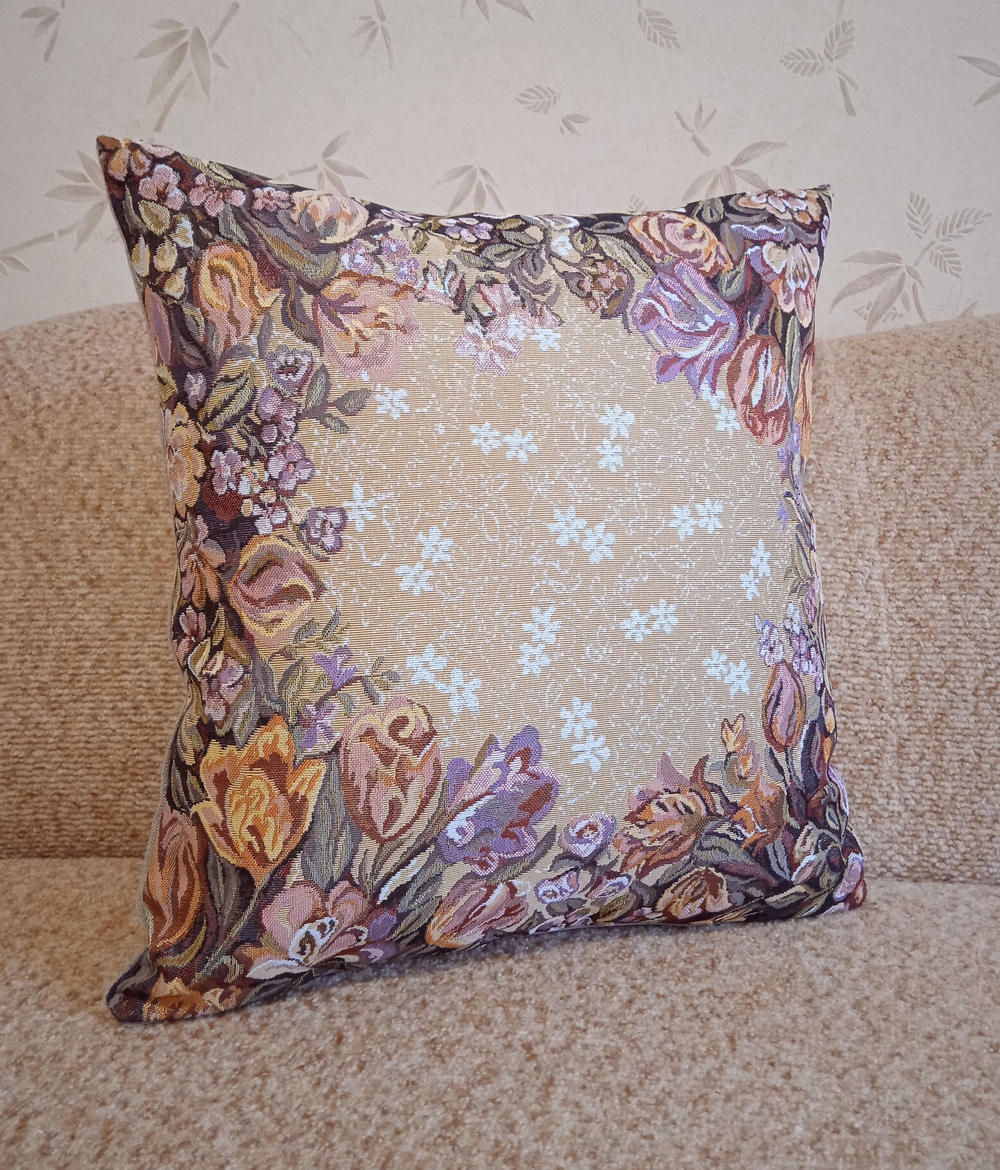 Декоративный гобеленовый чехол Тюльпаны ПП 47х47