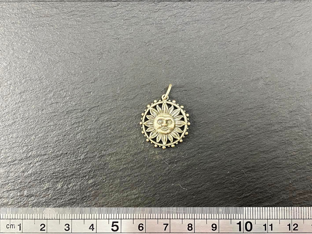 Подвеска. Солнце