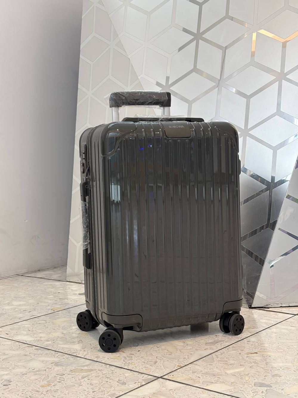 Чемодан Rimowa
