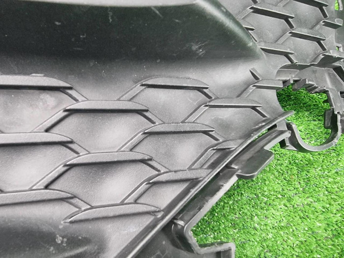 Решетка перед. бампера Mercedes GLE V167 18-24 AMG