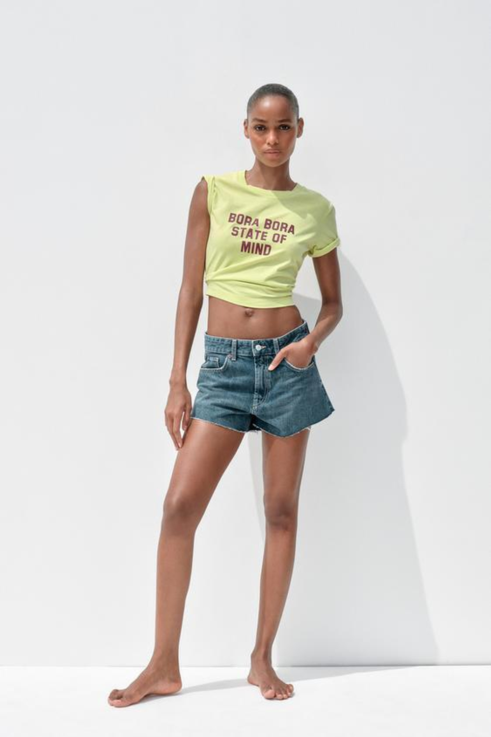 ZARA ДЖИНСОВЫЕ МИНИ-ШОРТЫ TRF СО СРЕДНЕЙ ПОСАДКОЙ, СЕРО-СИНИЙ