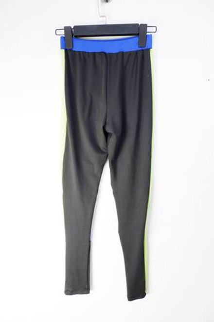 Лосины Prettylittlething для спорта, маркировка 36, визуально на 40 размер