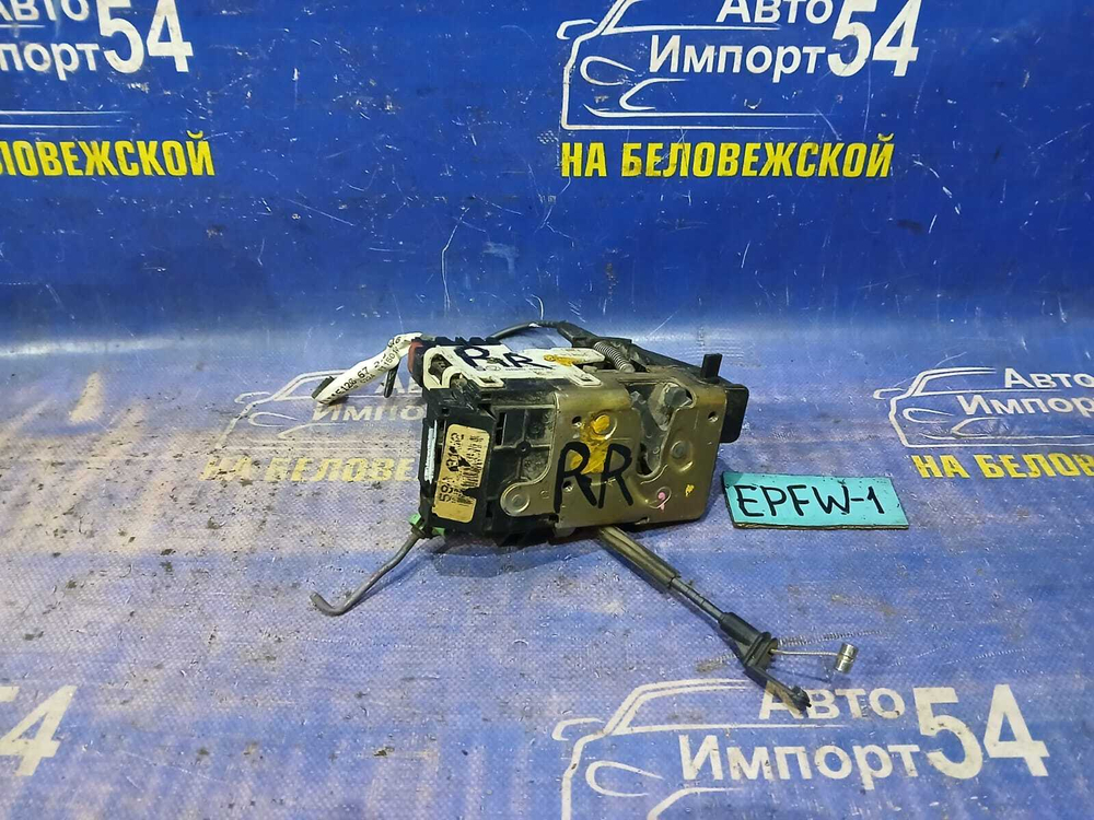 Замок двери задней правой MAZDA TRIBUTE 2002