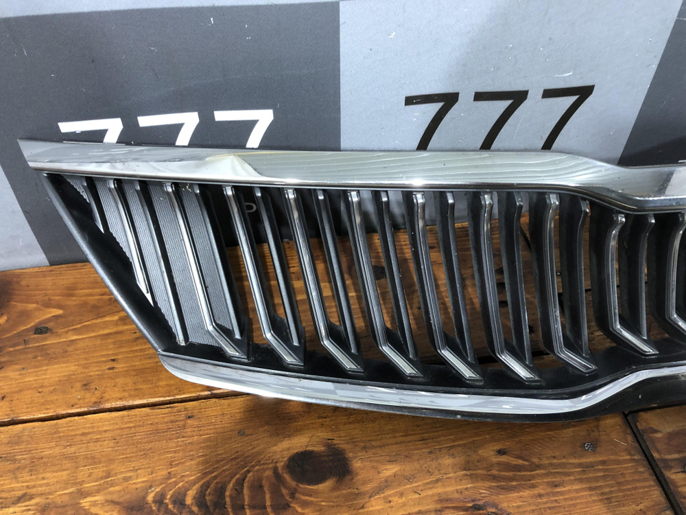 Решетка радиатора Kia Optima 4 (JF) 18-20 Б/У Оригинал 86350D4500