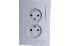 Розетка Systeme Electric ATLASDESIGN без заземления двойная + рамка алюминий 38192