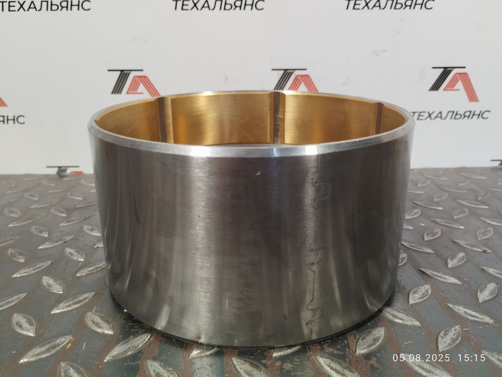 Втулка 198-61-55120