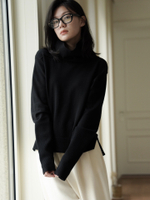 Свитер с высоким воротником (чёрный)