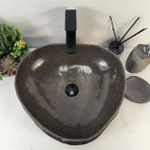 Раковина из речного камня RS-65257 48*44*15 0861