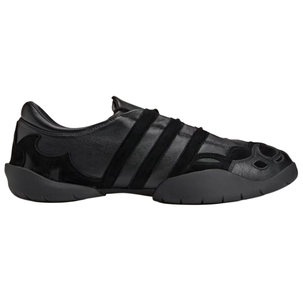 Y 3
