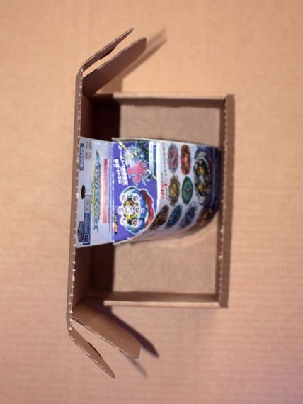 Волчок Dead Hades 11Turn Zephyr&#39; B125.01 от Takara Tomy