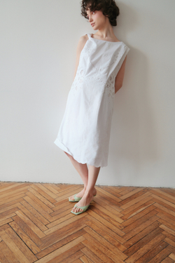 Платье асимметричного кроя