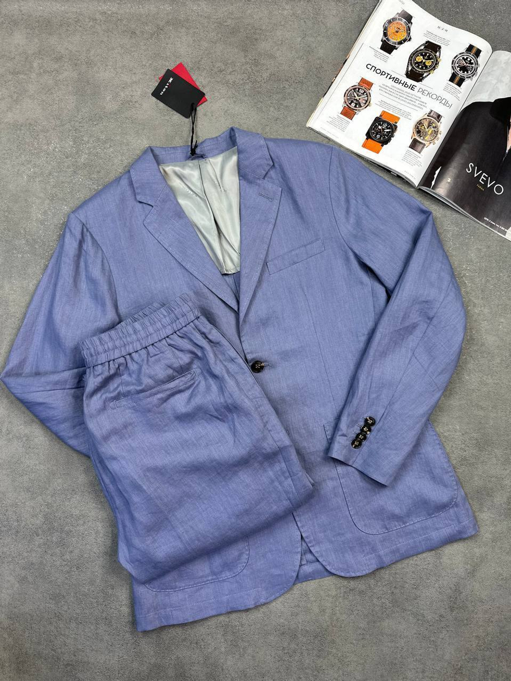 Льняной костюм Kiton