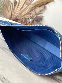 Louis Vuitton Takeoff Pouch