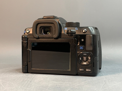 Pentax K-70 Kit 18-55 35.590 кадров