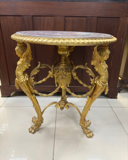 Массивный бронзовый стол в классическом стиле