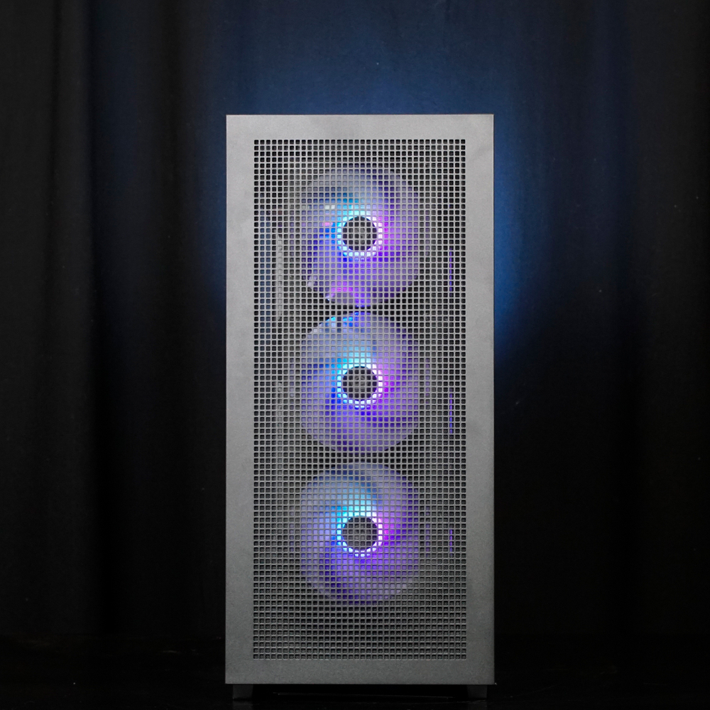 Ryzen 9 7950X3D + RTX 5070 12Gb