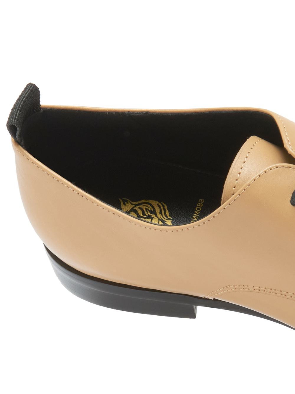 Женские комбинированные туфли бежево-черные со шнурками