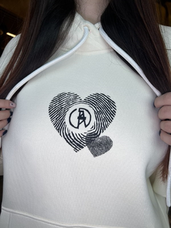 Худи молочное «Сердце УГНТУ»