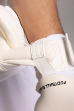 Вратарские перчатки Football Masters Varis X - белый