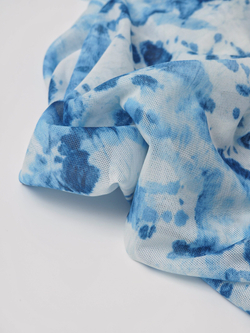 Сетка эластичная принт тай-дай молочная с голубым (Турция) отрезом 74х50 см