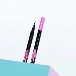 WAKEMAKE  [Netflix/Squid Game] Any-Proof Pen Eyeliner-01 Black