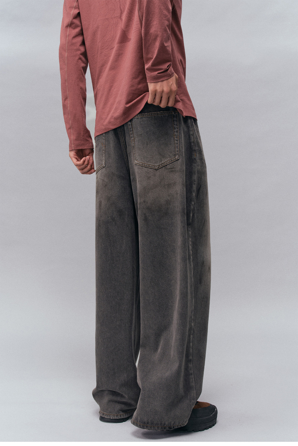 Джинсы Nothomme Monterest Relaxed черный