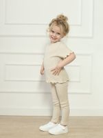 Костюм в рубчик футболка и легинсы