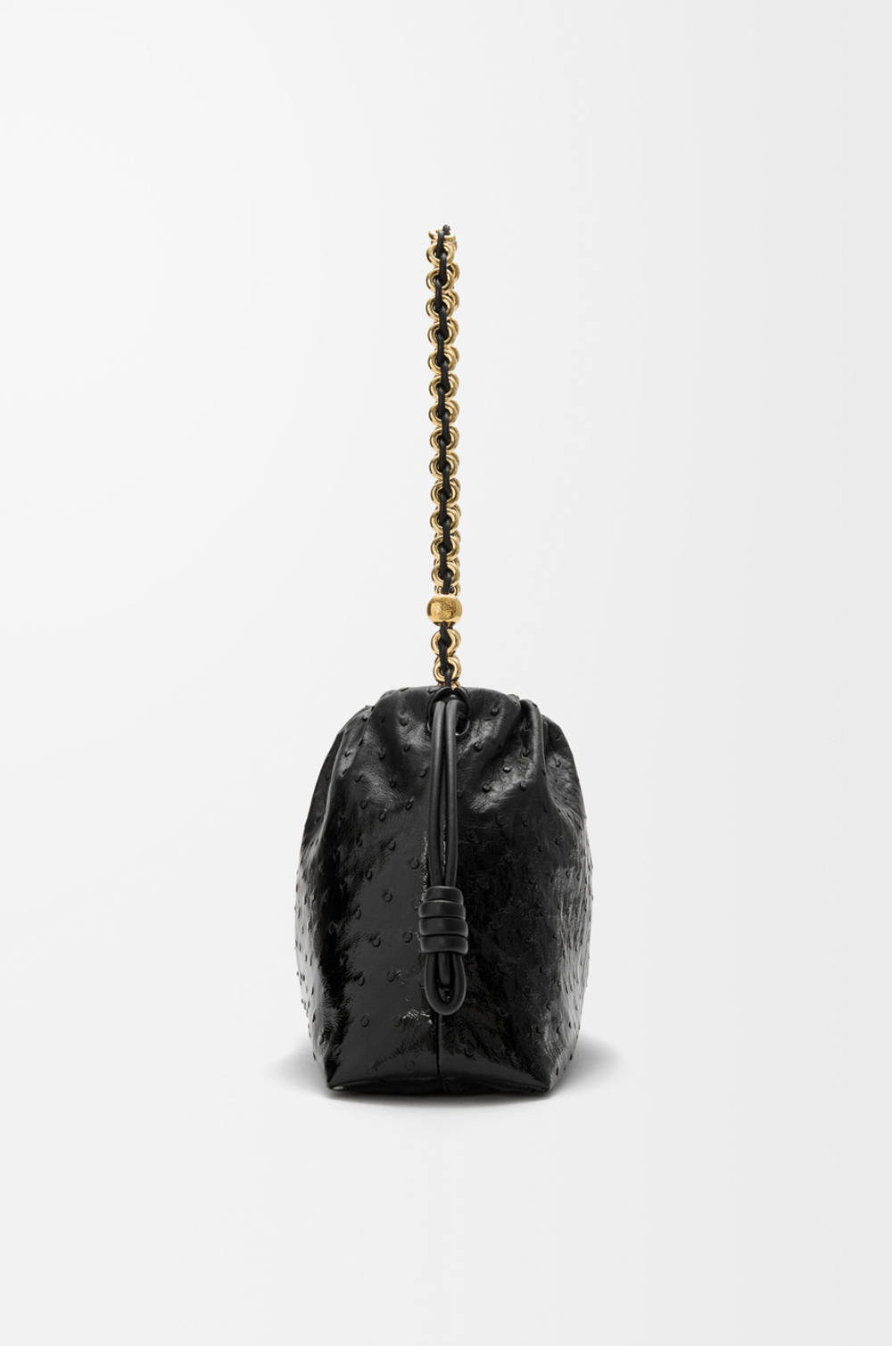Loewe Сумка Flamenco среднего размера из лакированной кожи страуса с градиентным переходом цвета, черный