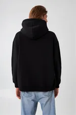 Худи Helgi Ingvarr ЗМЕЙ-ОГНЕННЫЙ ВОЛК Черный