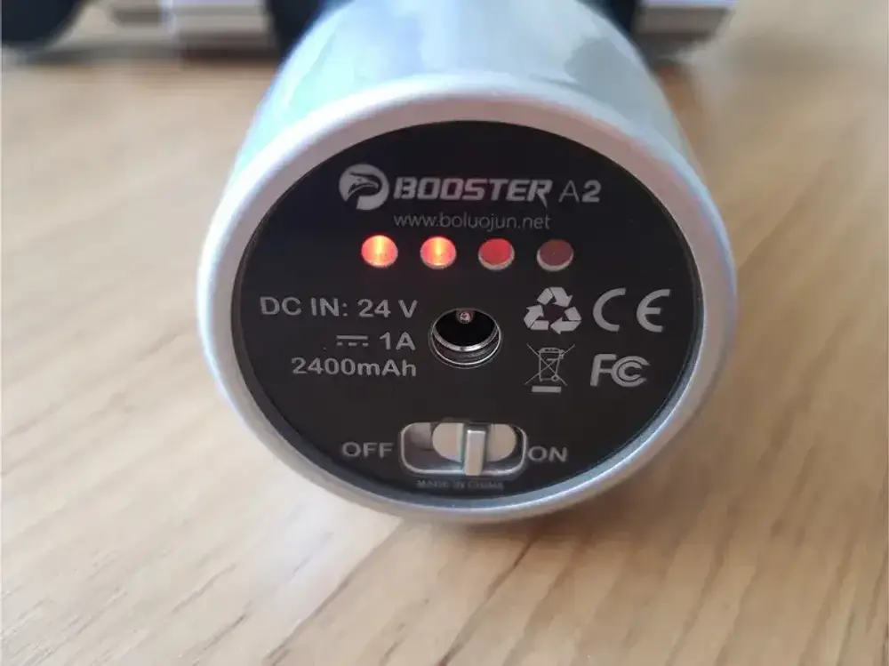 Booster A2 индикатор заряда