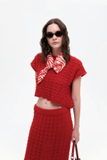 Красная трикотажная юбка