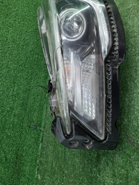Битая Фара левая Subaru Outback 5 (2017-2021) LED