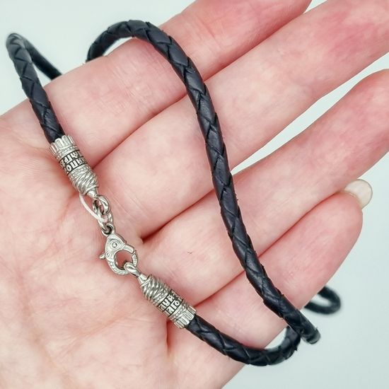 190012 Кожаный шнурок с винтовым замком