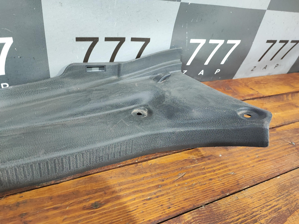 Кожух замка багажника Toyota Camry (XV70) 17-22 Б/У Оригинал 5838733140