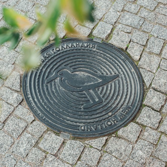 Manhole cover sticker