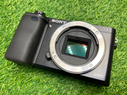Sony A6000 2.400 кадров