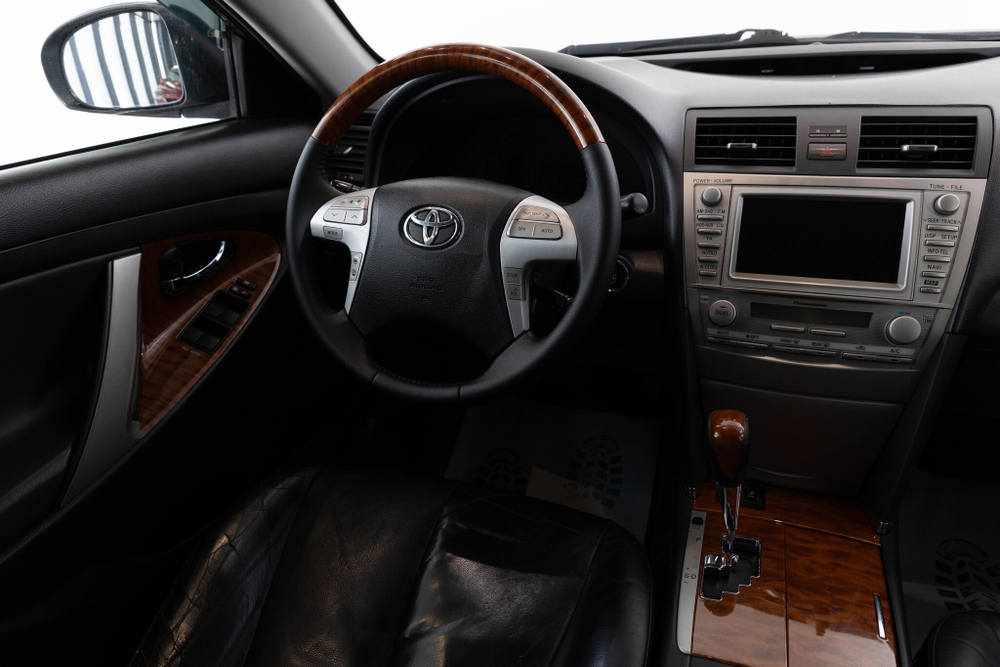Toyota Camry, 2011 год