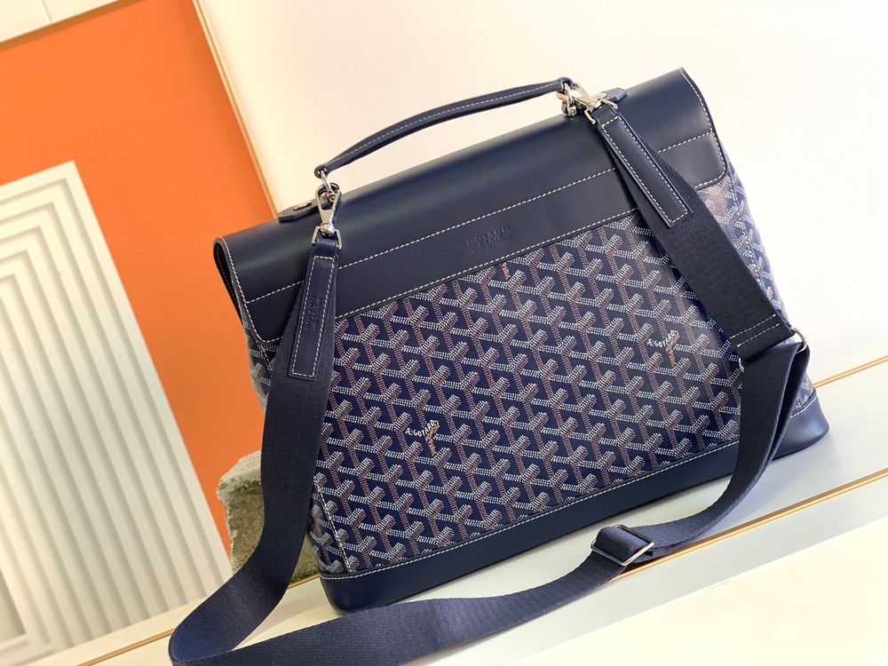 Goyard Citadin Messenger Bag