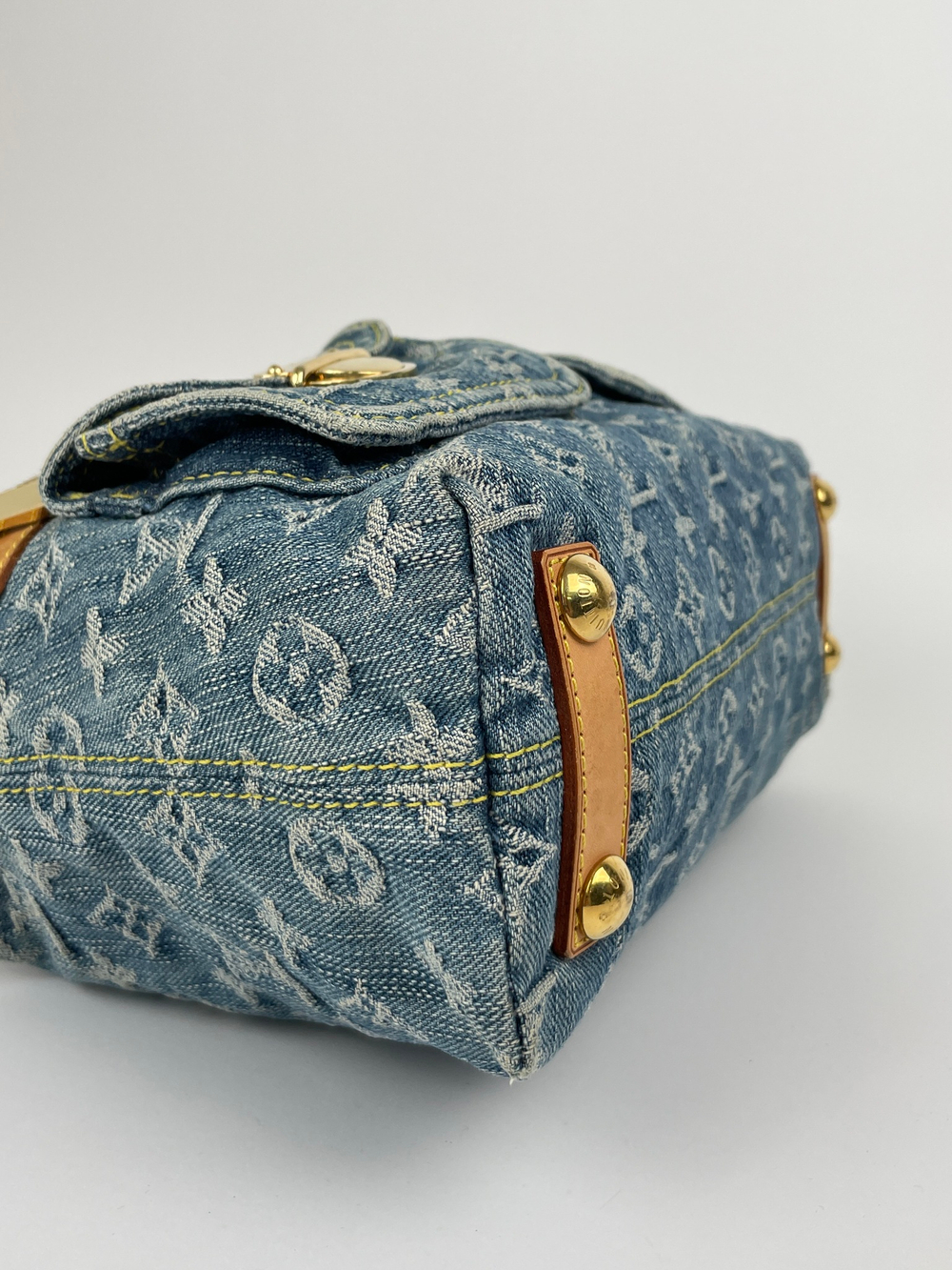 Сумка Louis Vuitton BLUE MONOGRAM DENIM & VACHETTA LEATHER BAGGY PM