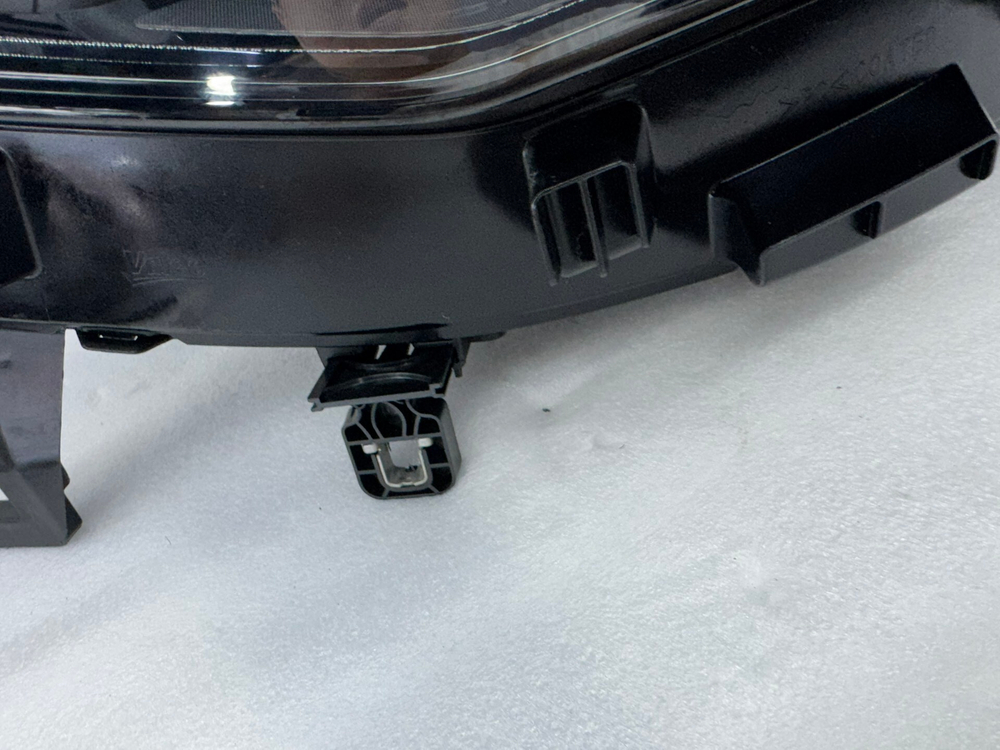 Оригинальная фара IQ Light для Volkswagen ID.7 ()