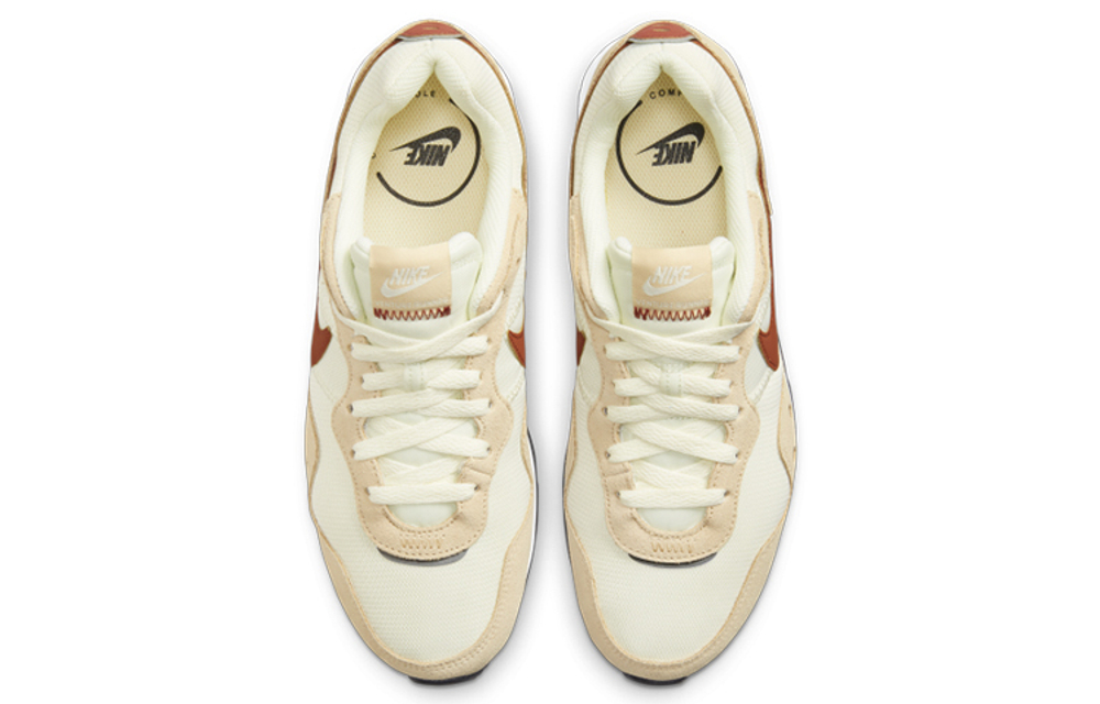 Кроссовки Nike Venture Runner Wide (Женская размерная сетка)