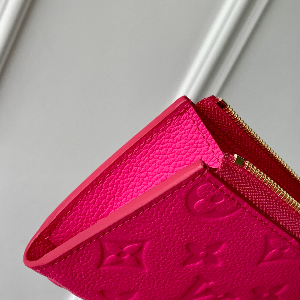 Louis Vuitton Noa Compact Wallet