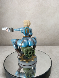Vault Girl Fallout 180мм